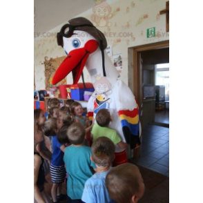 Witte ooievaar met kleurrijke vleugels BIGGYMONKEY™