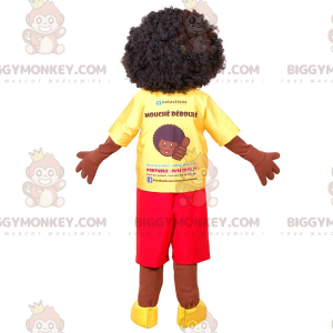 Afrikansk pojke BIGGYMONKEY™ maskotdräkt med gul och röd outfit
