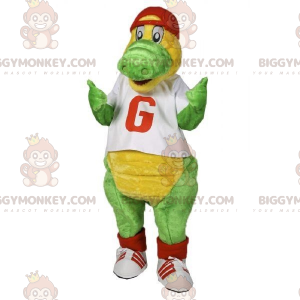 Grøn og gul krokodille BIGGYMONKEY™ maskotkostume klædt i rødt