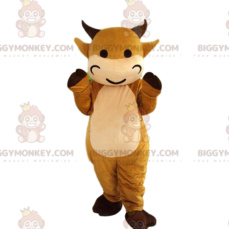 Kostým maskota BIGGYMONKEY™ v převleku hnědé krávy. kravský