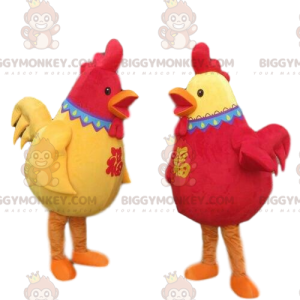 2 mascotes de galo vermelho e amarelo BIGGYMONKEY™s, 2 galinhas