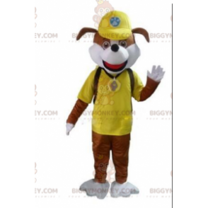 BIGGYMONKEY™ maskotdräkt av brun hund i gul outfit, klä upp