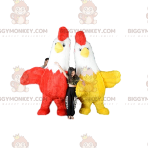 2 mascotes de frango BIGGYMONKEY™s, galos infláveis de dois