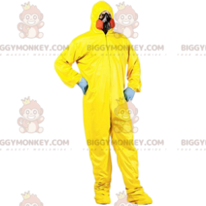Keltainen suojaava puku miehelle kaasunaamariin -