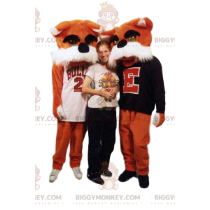 BIGGYMONKEY™ maskotkostume af to orange hunde i supportertrøje