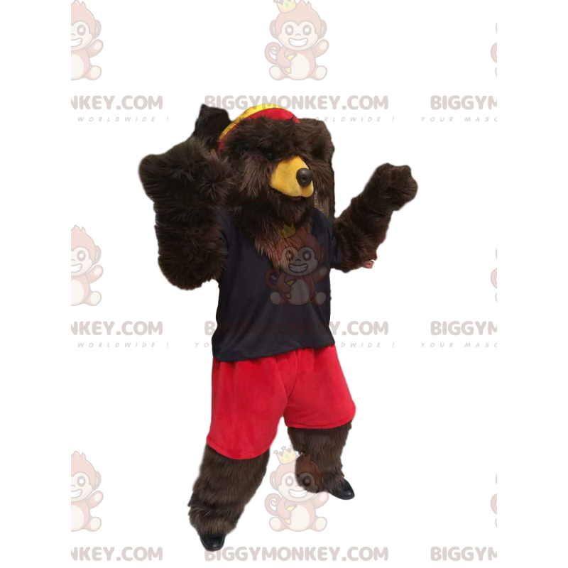 Brown Bear BIGGYMONKEY™ maskottiasu punaisilla shortsilla ja