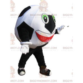 Bardzo entuzjastyczny czarno-biały kostium maskotki piłki