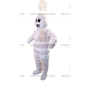 Bardzo entuzjastyczny kostium maskotki Michelin Man