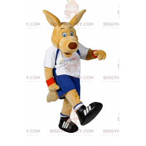 BIGGYMONKEY™ mascottekostuum beige hond in voetbaloutfit -