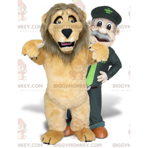 2 mascote do BIGGYMONKEY™, um leão marrom e um tratador –