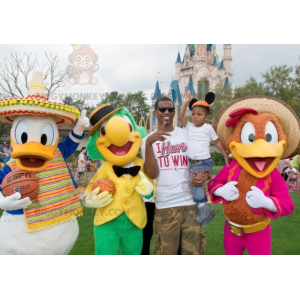 3 BIGGYMONKEY™s Disney Kalle Anka-maskot och 2 färgglada fåglar