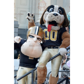 Traje de mascote de cachorro e jogador de futebol americano