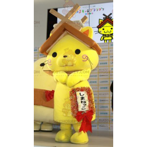 Traje de mascote BIGGYMONKEY™ Gato amarelo com telhado de casa