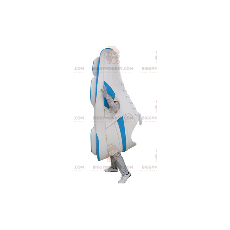 Costume de mascotte BIGGYMONKEY™ de chaussure bleue et blanche.