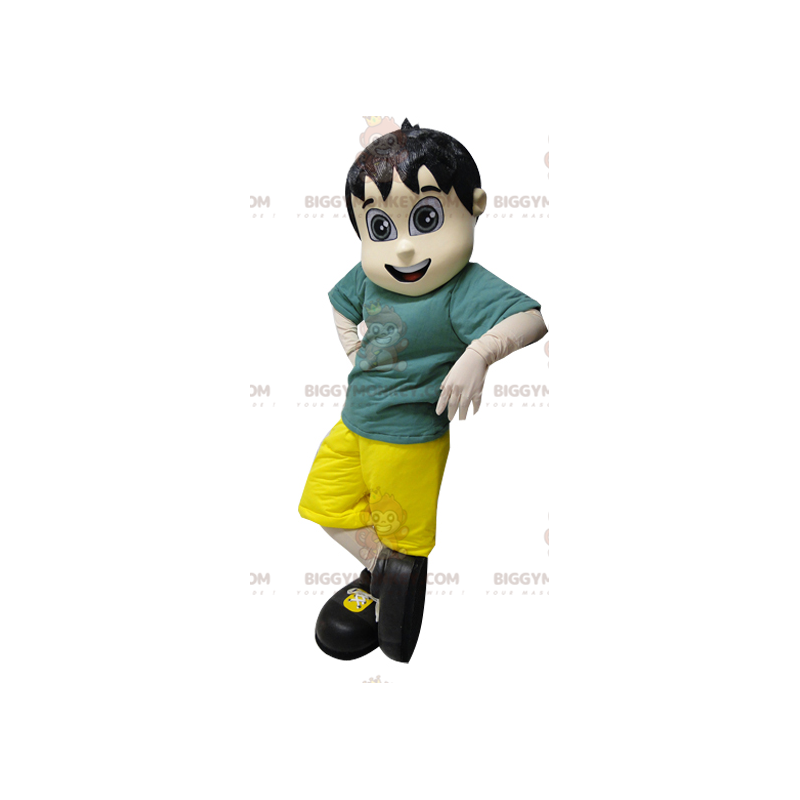 Ung brun pojke BIGGYMONKEY™ maskotdräkt i grön och gul outfit -