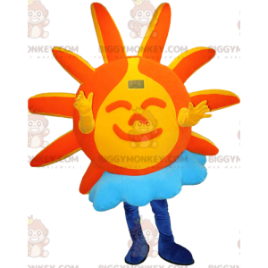 Traje de mascote de Sol laranja e amarelo com Cloud